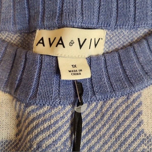 Ava and Viv Womens Short Sleeve Sweater Size 1X Blue Plaid Ribbed Hem and Cuffs - Picture 2 of 6